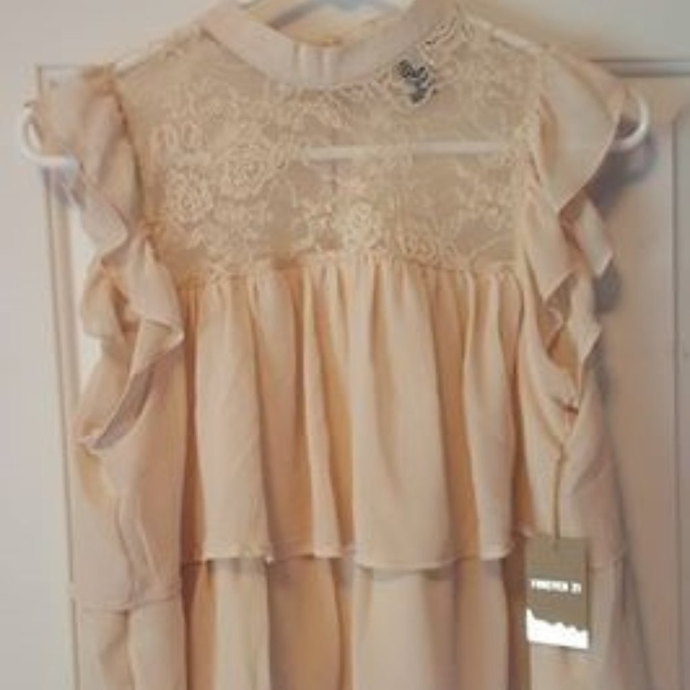 Forever21 Ruffled lace blouse size small